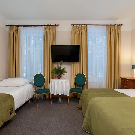 Verevi Motel Elva Zimmer foto
