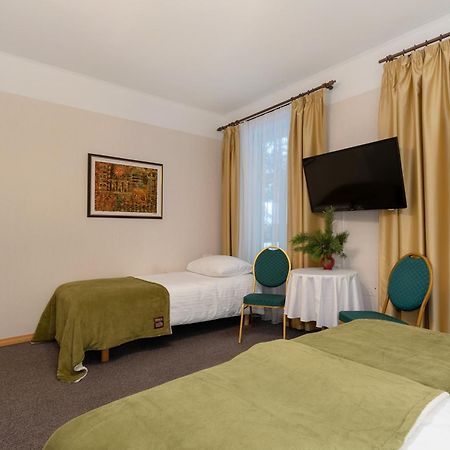 Verevi Motel Elva Zimmer foto